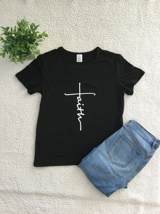 Tshirt Faith Negra