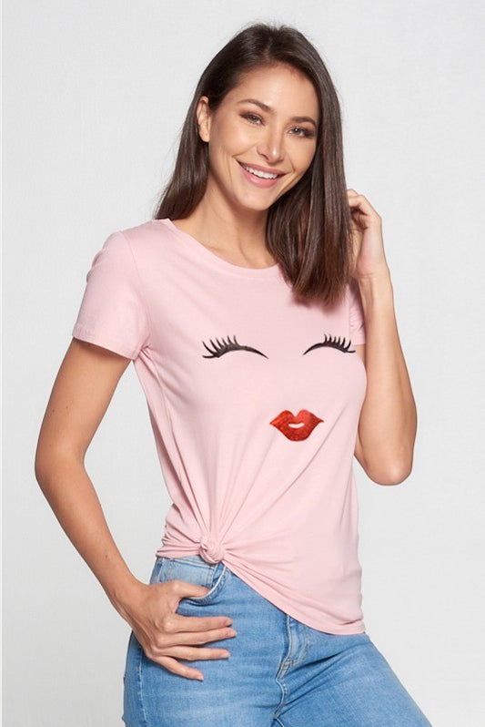 Tshirt de ojos y labios color rosa